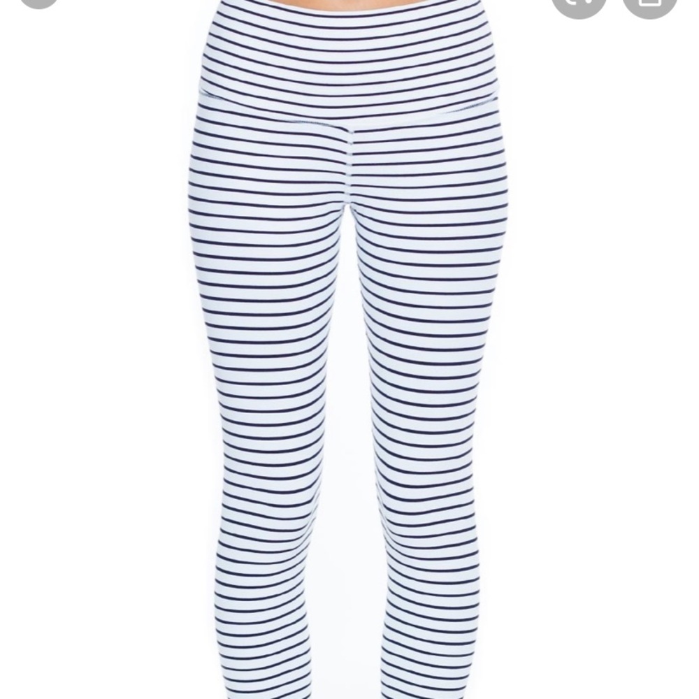 Black and White Striped Cropped Leggings